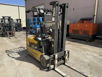 Yale 4000Lb Electric Forklift