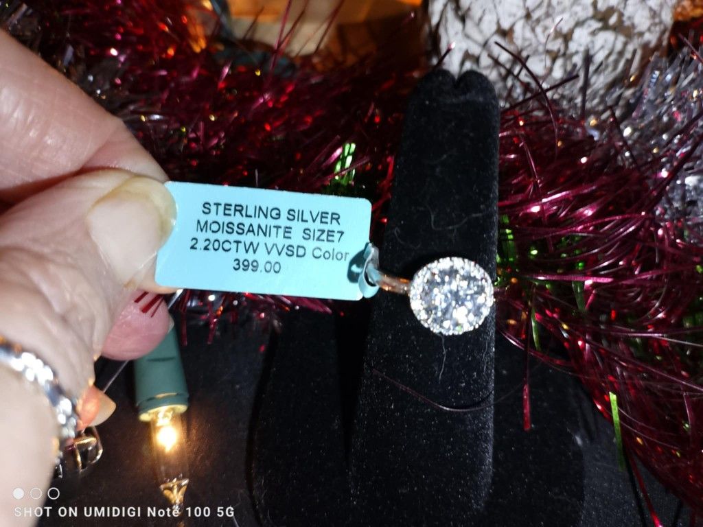 ππAbsolutely Gorgeous, Size 7, 2.2 Total Carat Weight, Round, Halo Moissanite Engagement Ring!! ππππ₯°ππβ¨