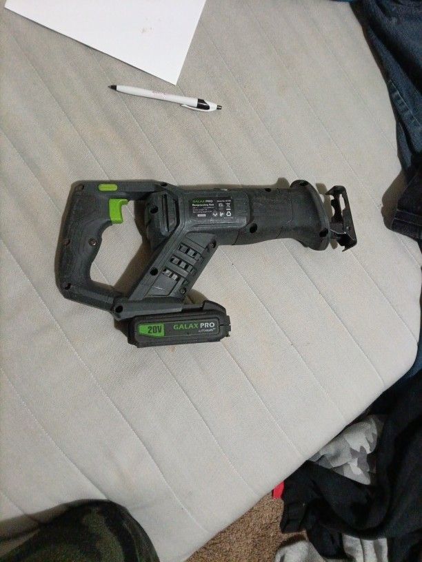 Cordless Saw