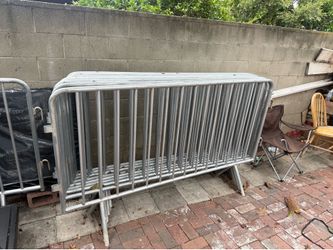 Pedestrian Barricades/ Crowd Control Barrier