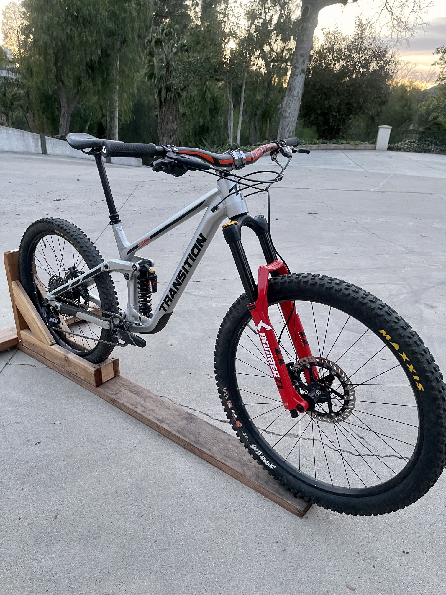 2022 Transition Patrol Large 29/27.5”