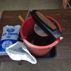 Ice Cream Maker - Hand Crank $5