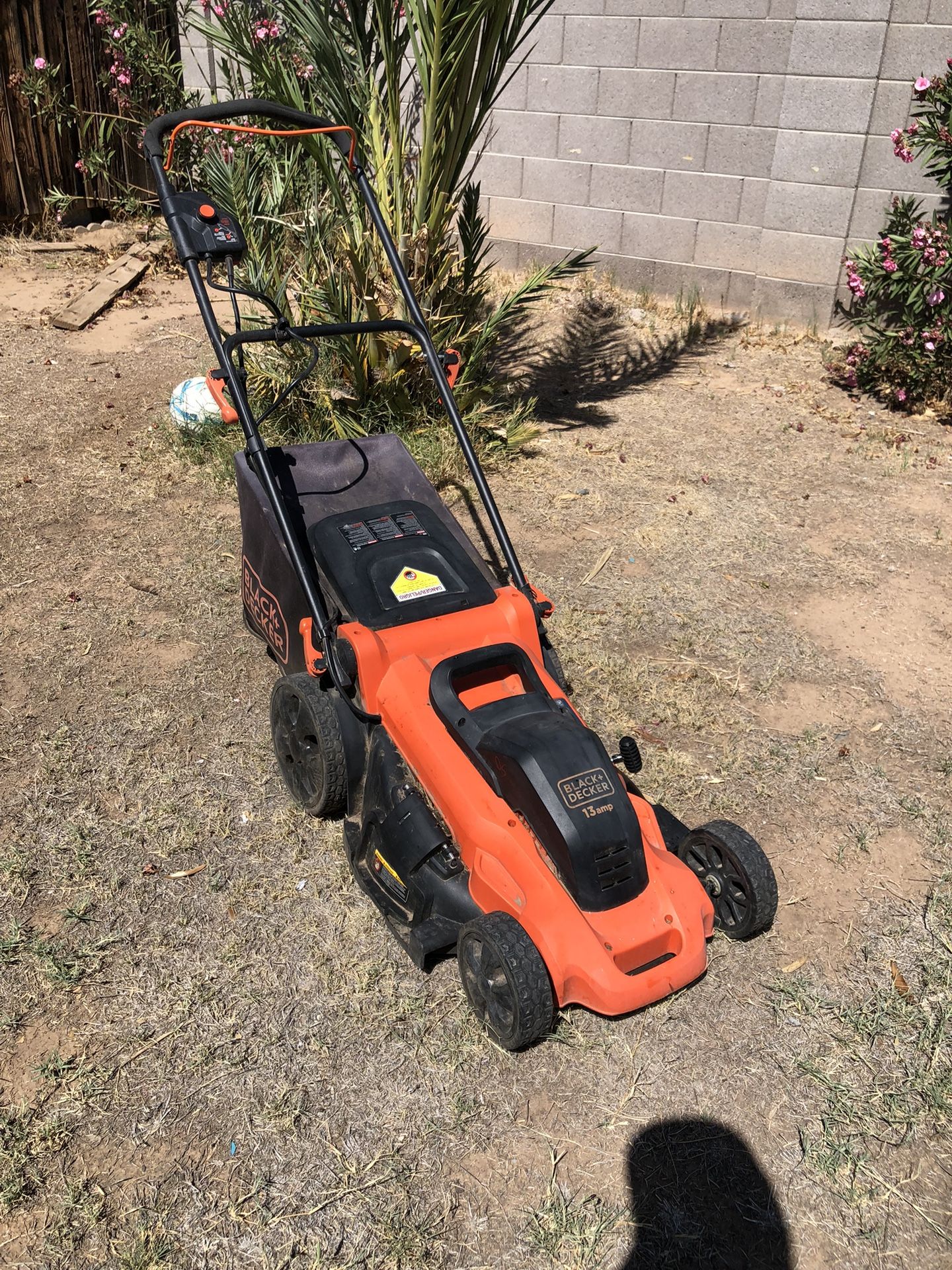 BLACK+DECKER 20 in. 13 AMP Corded Electric Walk Behind Push Lawn Mower 795