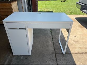 White desk