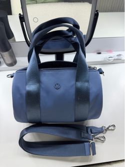 Lululemon gym bag