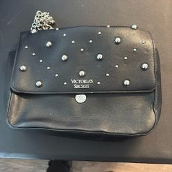 VICTORIA SECRET BLACK WITH STUDS FAUX LEATHER CROSSBODY/SHOULDER HANDBAG /EUC