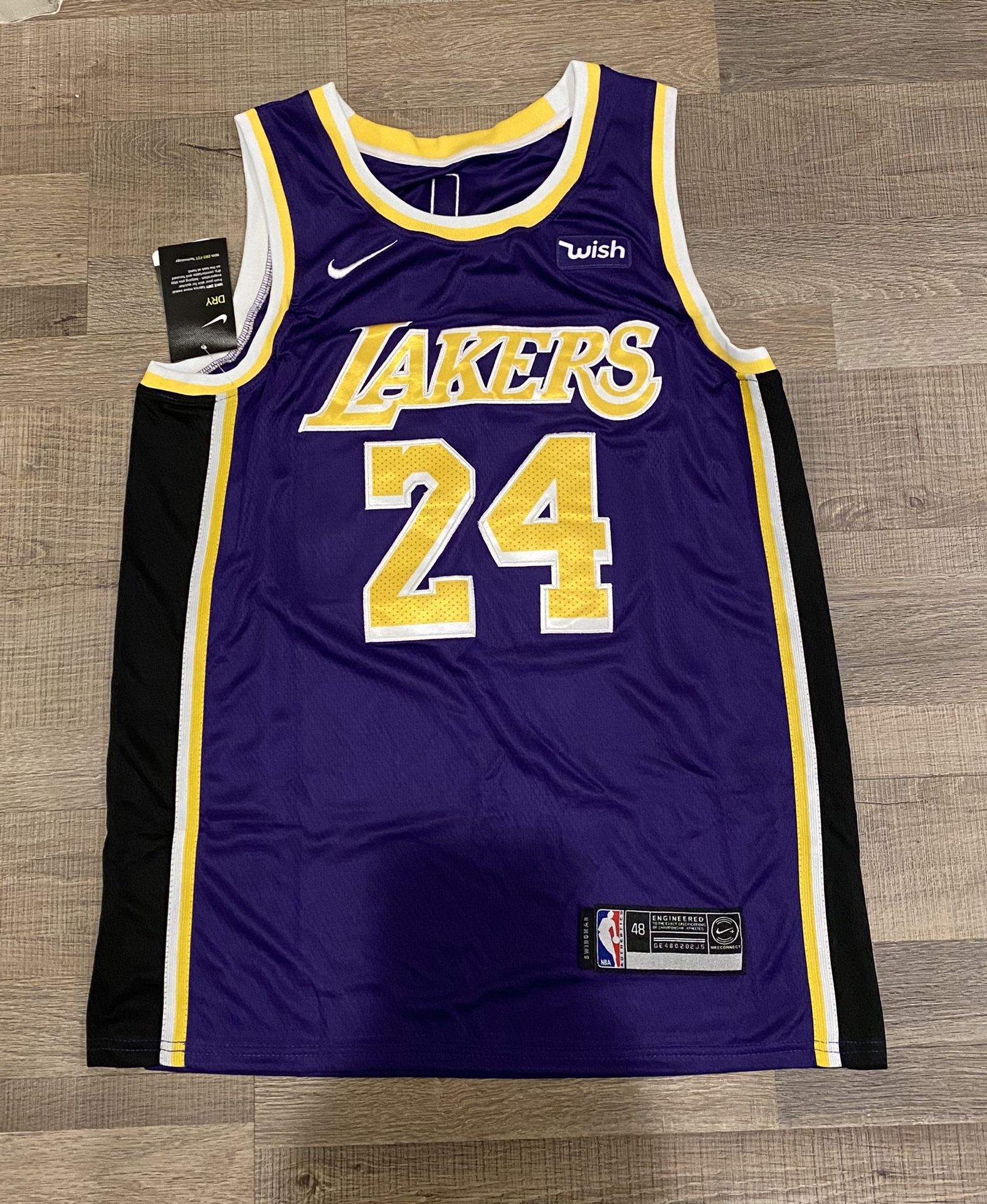 Vintage Nike Kobe Bryant Lakers Jersey Size Medium for Sale in Chicago, IL  - OfferUp