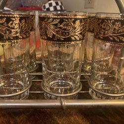 Antique Drink Caddy With 6 Glasses 