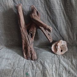 Drift Wood And Rock For Fish Tank