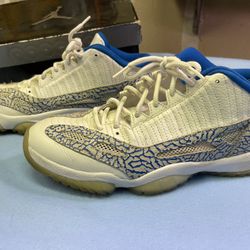 Jordan 11 IE Low Cobalt 