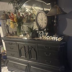 Beautiful! Michael Amini “ Toscano “ Dresser!