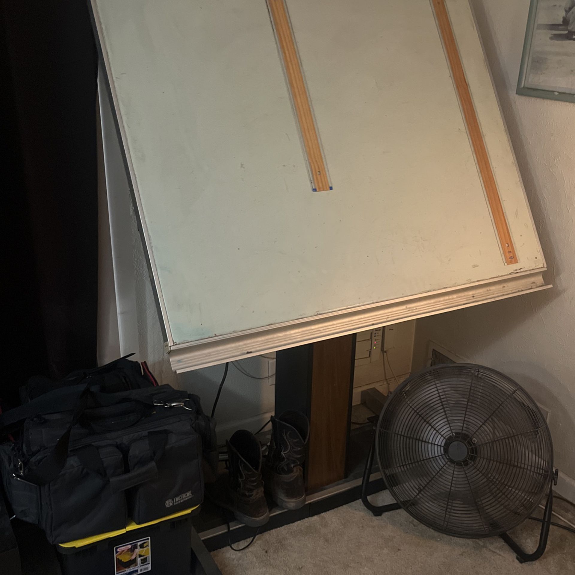 Drafting Table 50in Long X 37.5in Tall