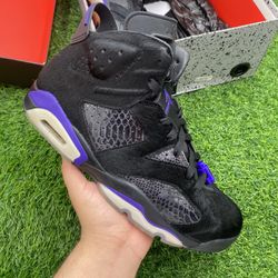 Jordan 6 “Social Status” Size 10M