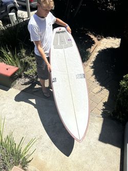 Surfboard 6’2”