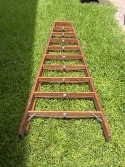 10ft Wooden A-Frame Ladder