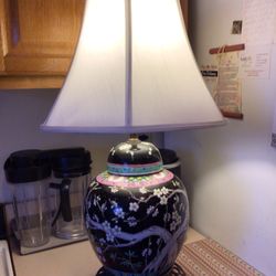 VTG -1- GINGER JAR TABLE LAMP 