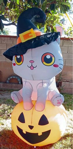 Halloween Inflatable Cat on Pumpkin Decoration