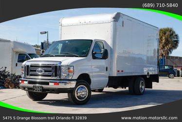 2017 Ford E350 Super Duty Cutaway