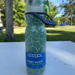 Brand New O2COOL Mist 'N Sip Misting Water Bottle 2-in-1 Mist And Sip Function With No Leak Pull Top