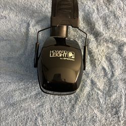 Howard Leight by Sperian EN352 noise-blocking earmuffs, used for industrial hearing protection