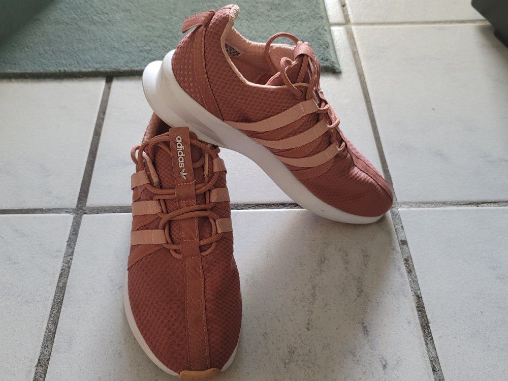 Adidas Womens SL Loope Sneakers Brown Cushioned C77010 Drawstring Low Top US 7.5. Condition is "Pre-owned". Shipped with USPS Priority Mail.