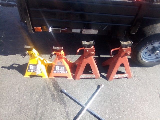 Heavy-duty Jack Stands