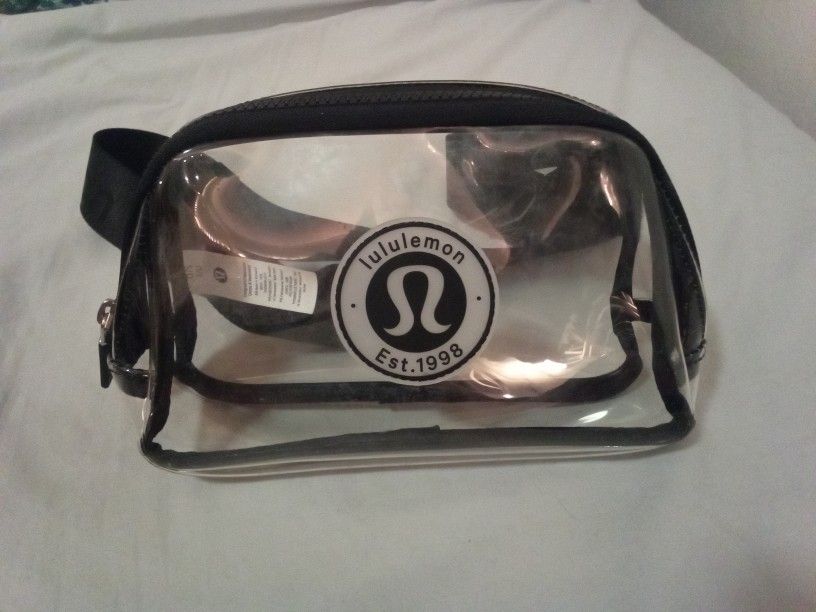 Lululemon Everywhere Belt Bag