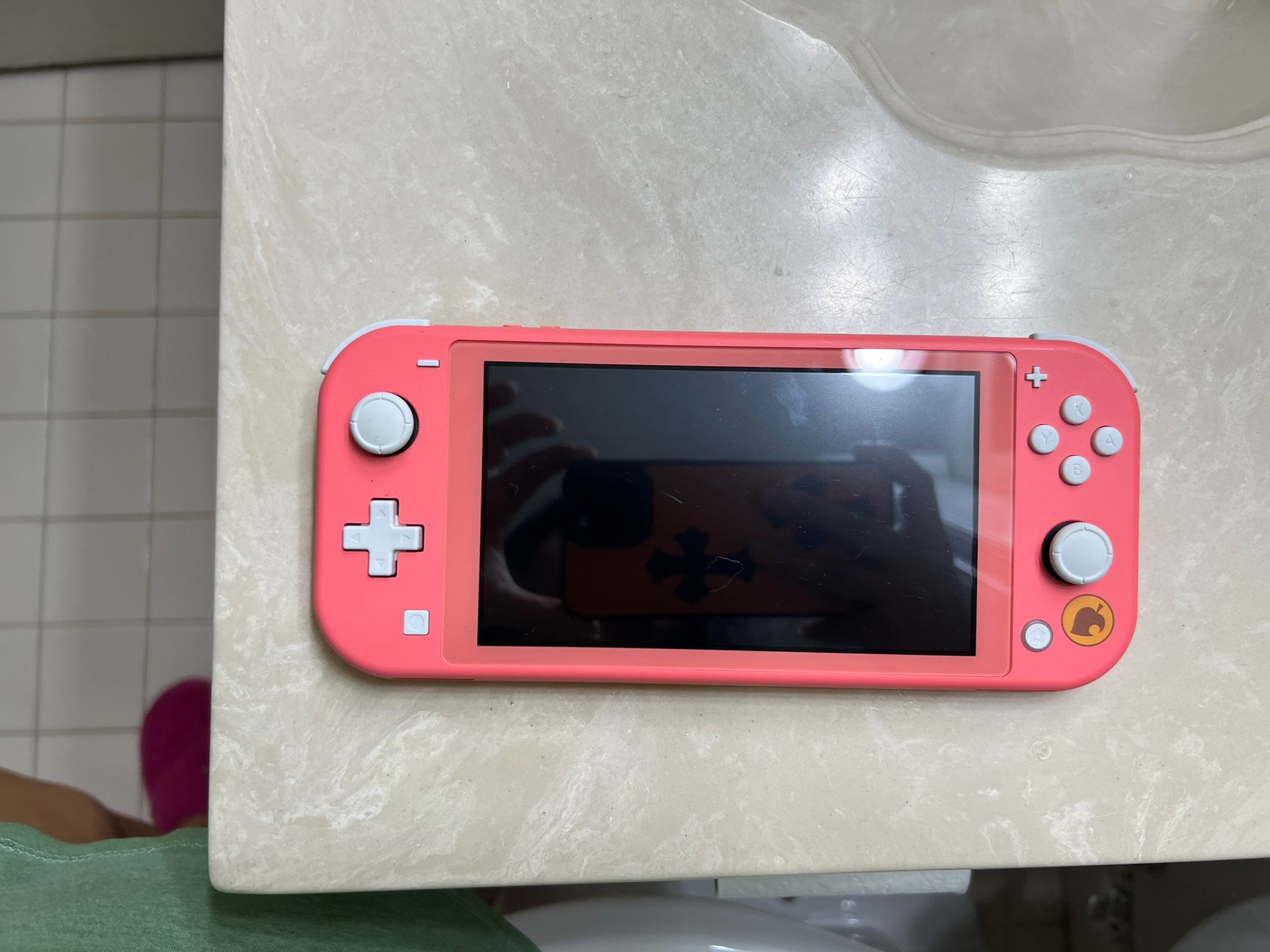 BRAND SPANKING NEW NINTENDO PINK SWITCH WITH CHARGER