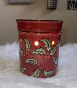 Christmas! Merry Berry Christmas Full-Size Scentsy Warmer!