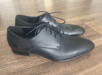 Size 8 BP. Men’s Dress Shoes