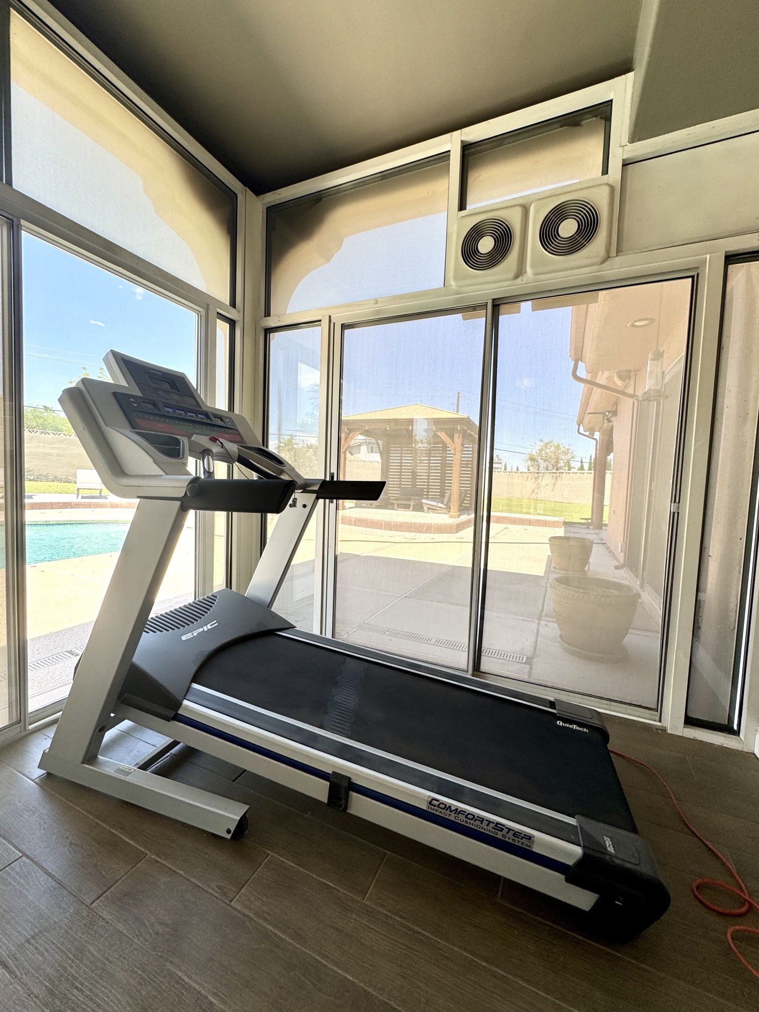 Incline Treadmill – Home Gym Equipment