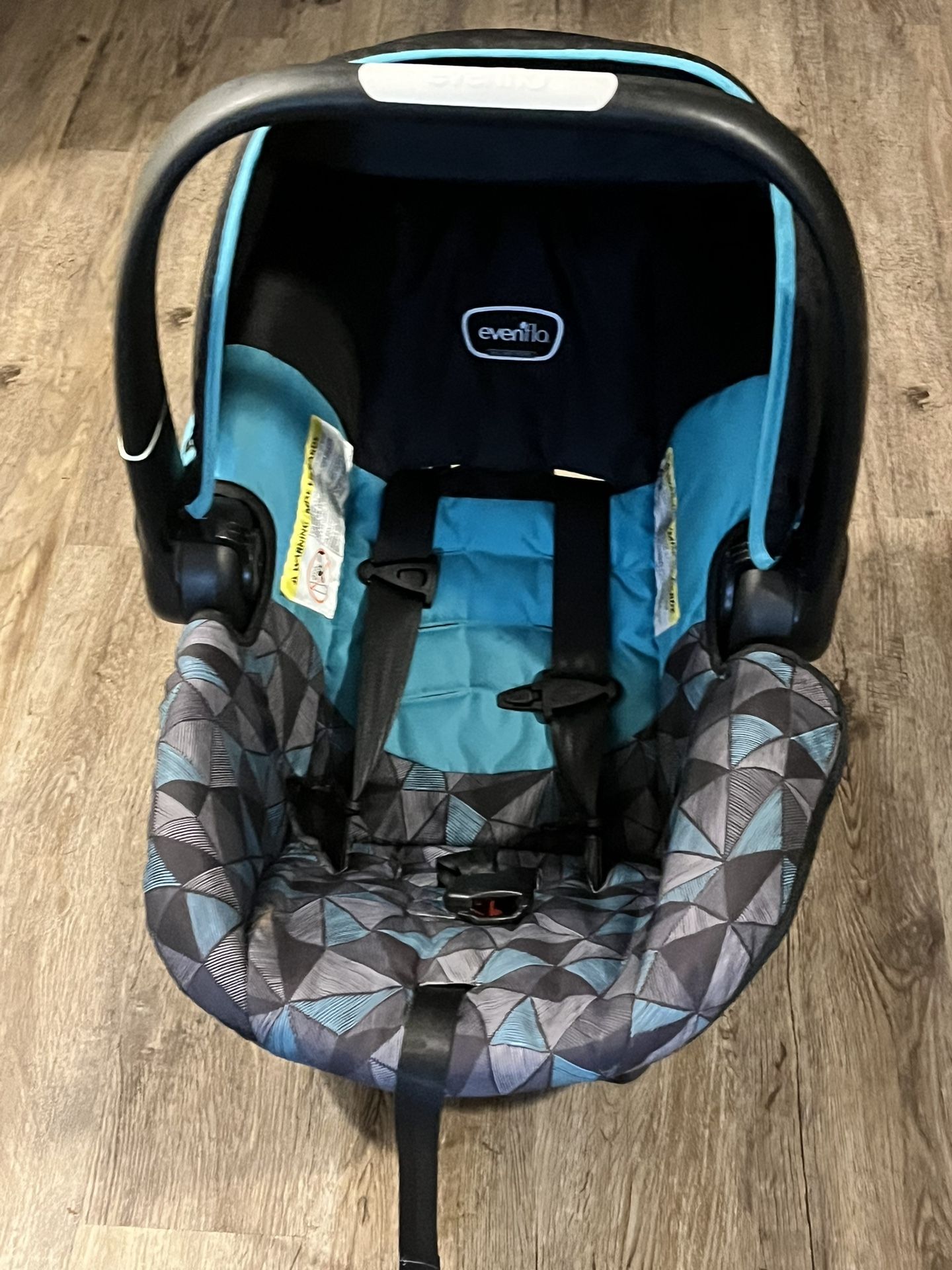 Evenflo NurtureMax Infant Car seat 