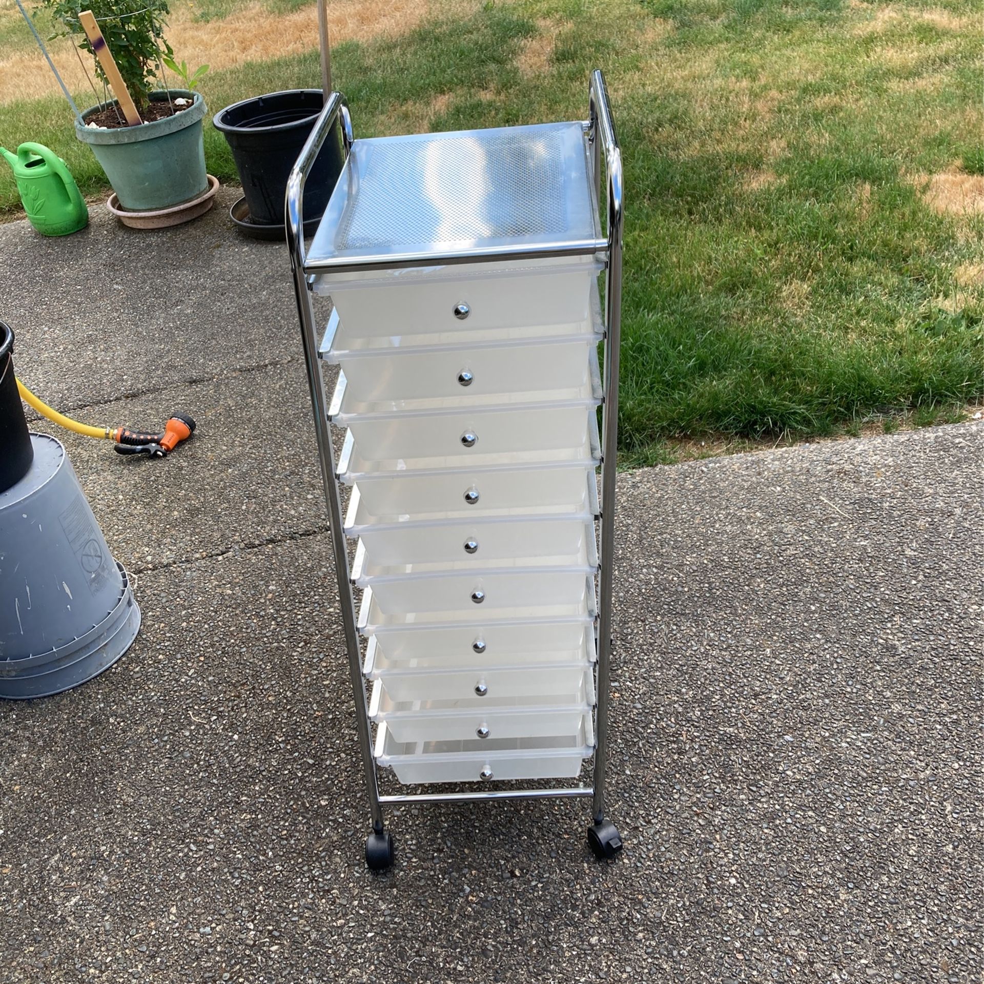Multi Purpose 10 Plastic Drawer On Rollers