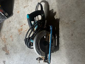 Makita skil saw and roto hammer