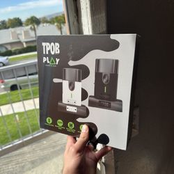 TPOB PLAY SHAVER BLACK EDITION