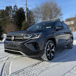 2022 VW Taos SEL • 4MOTION Sport Utility 4D