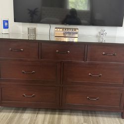 King size Solid Wood Bedroom Set