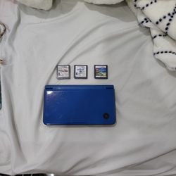 Nintendo DSI Perfect Condition With 3 Games