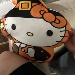 Hello Kitty Halloween Squishmellow 