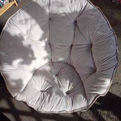 Round Chair