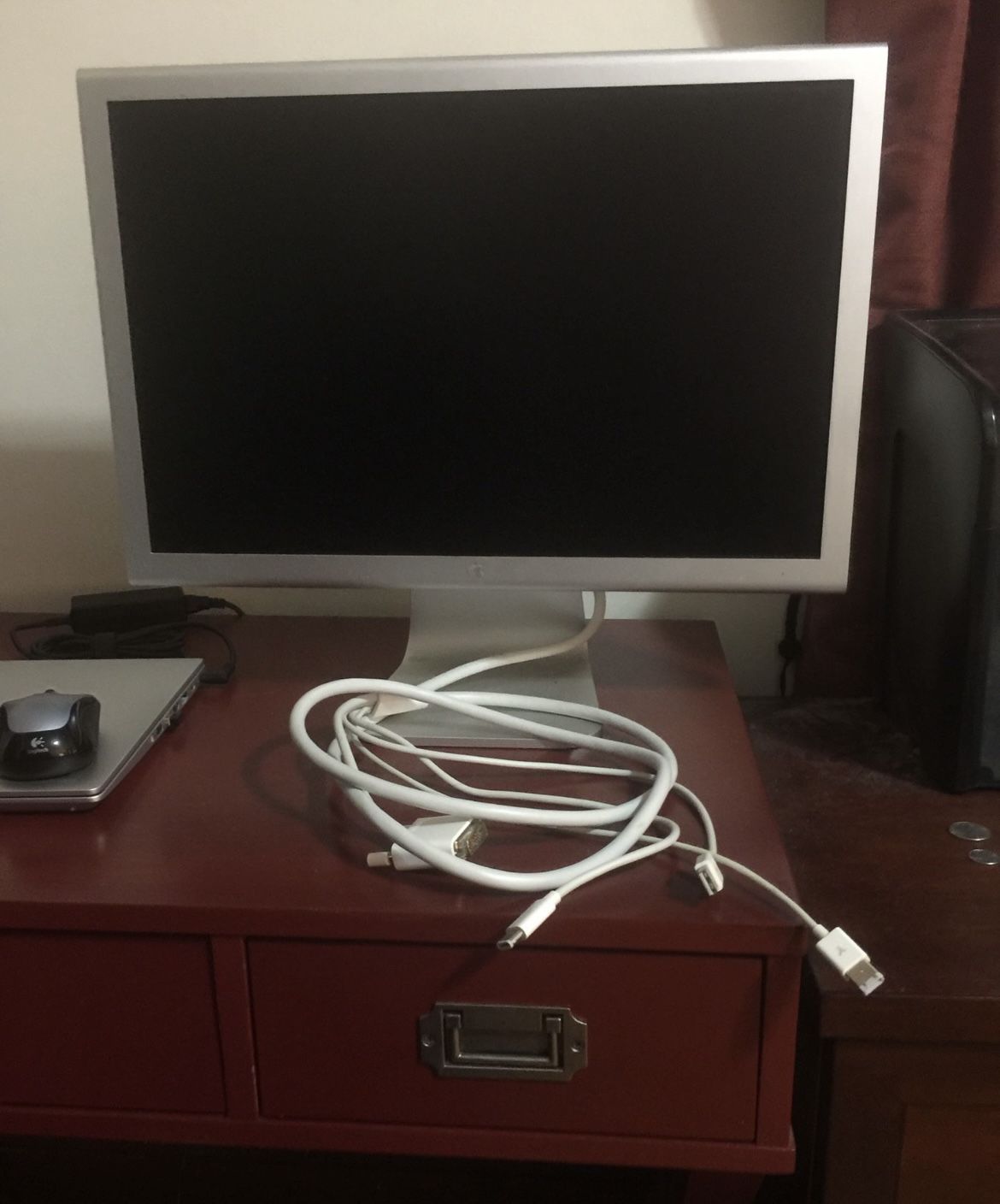Apple 20 inch cinema display A1081