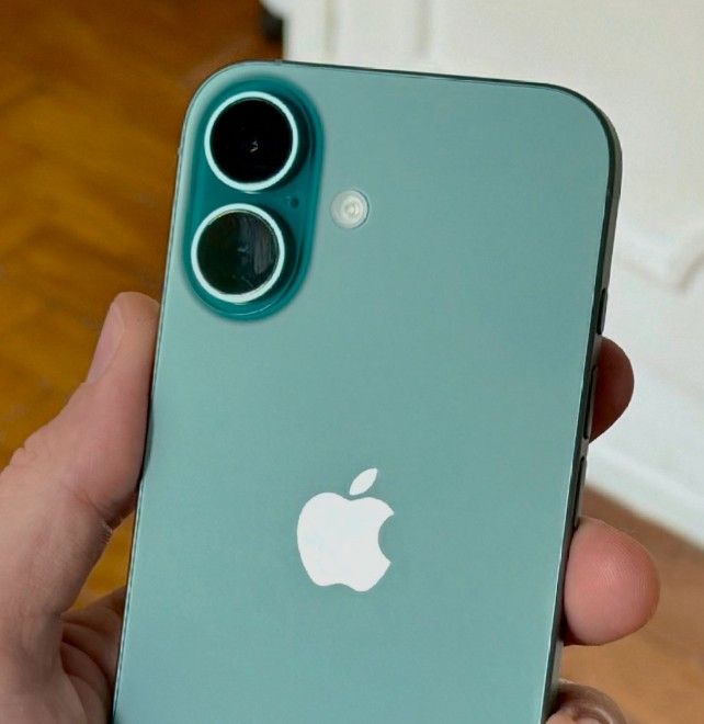 New iPhone 16 from Apple