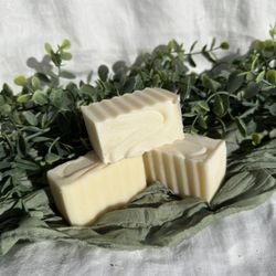 Tea Tree oil / Sweet Almond oil homemade Soap Bar 