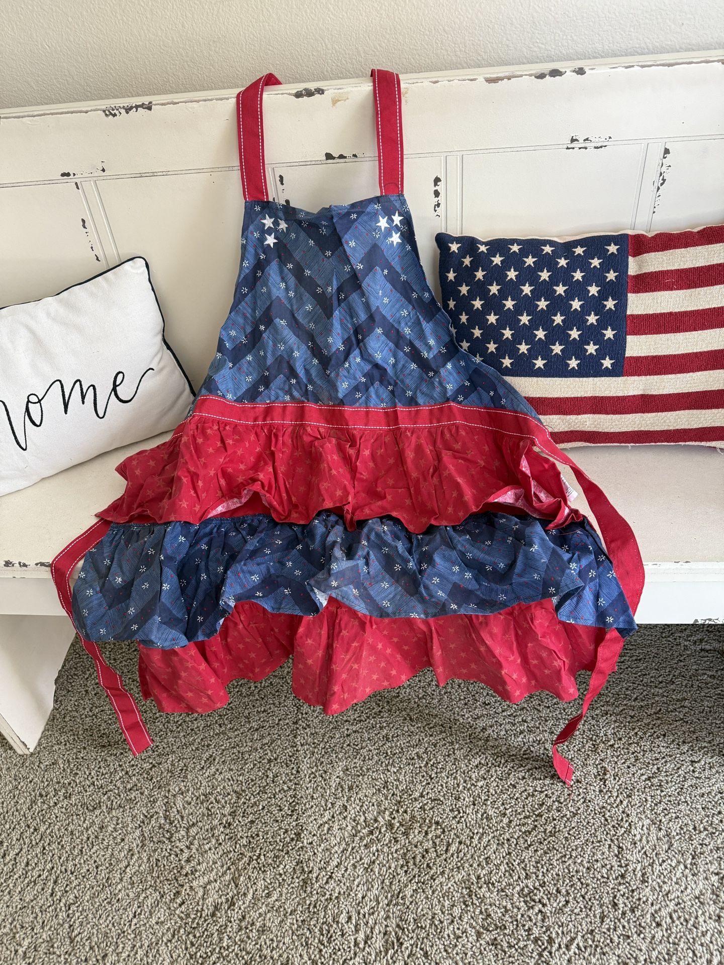 Patriotic Apron With Ruffles