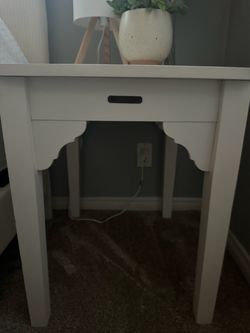 Farmhouse end table