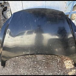 2013 Hyundai Elantra hood