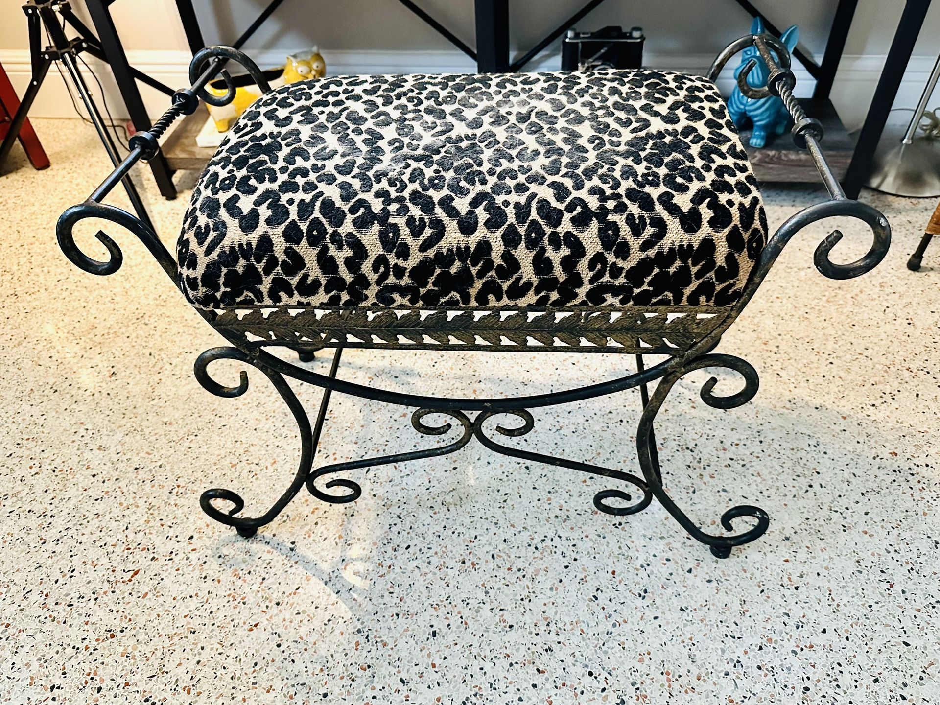 Sitting Bench Iron With Leopard Print Cushion