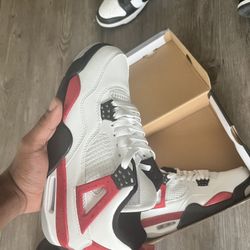 Jordan 4