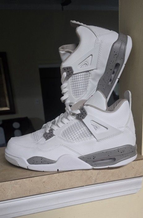 Air Jordan 4