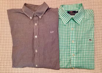 Shirts VINEYARD VINES sizeL. $35 EACHH. Like new. El portal area pick up